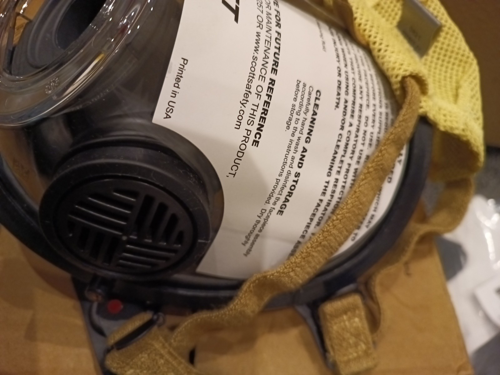 Scott Fire, CBRN & Safety AV3000 HT RECB Size Large Positive Pressure Face mask