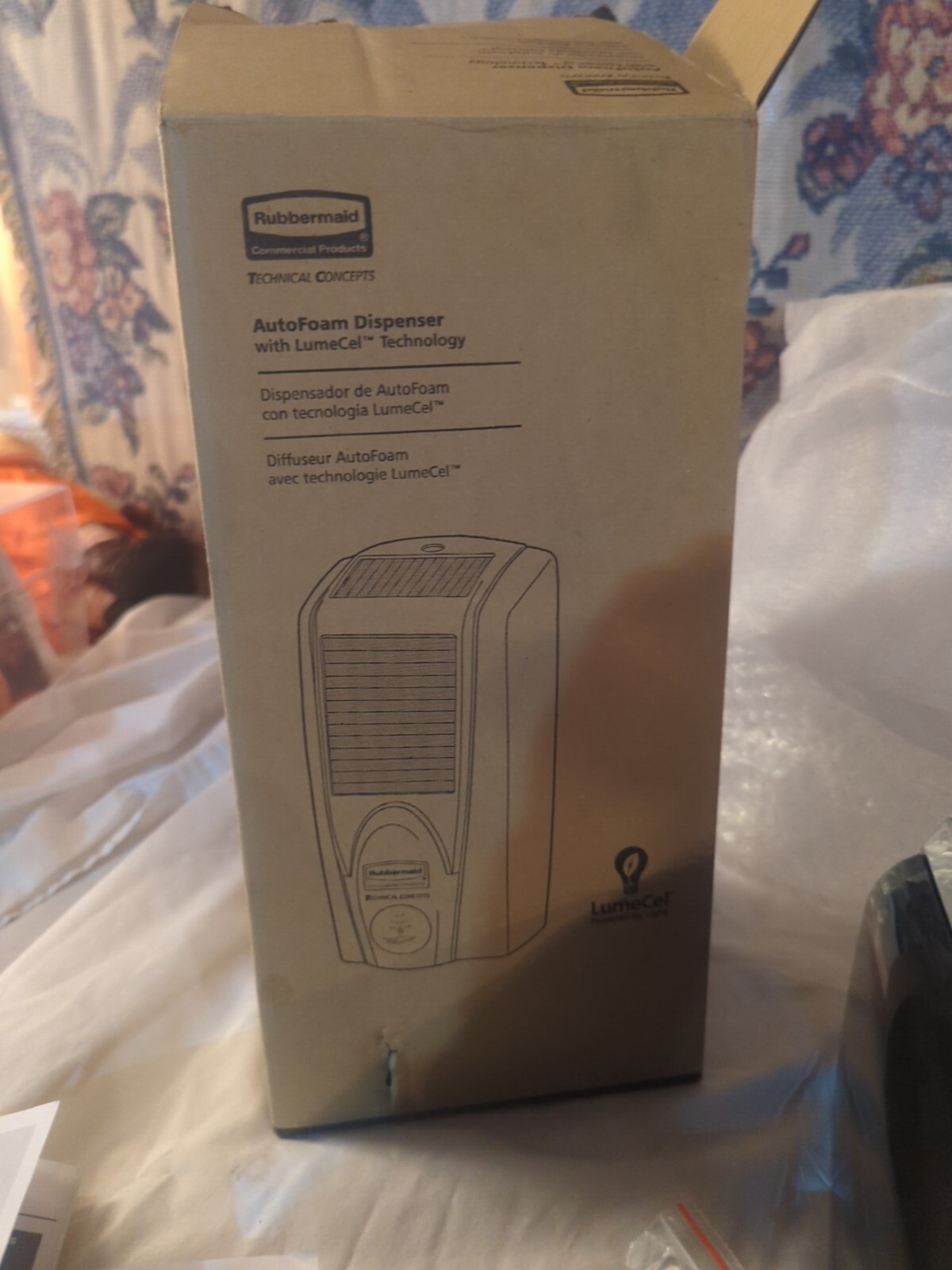 RUBBERMAID 1980826 Lumecel Plastic AutoFoam Foam Soap Dispenser Black/Chrome