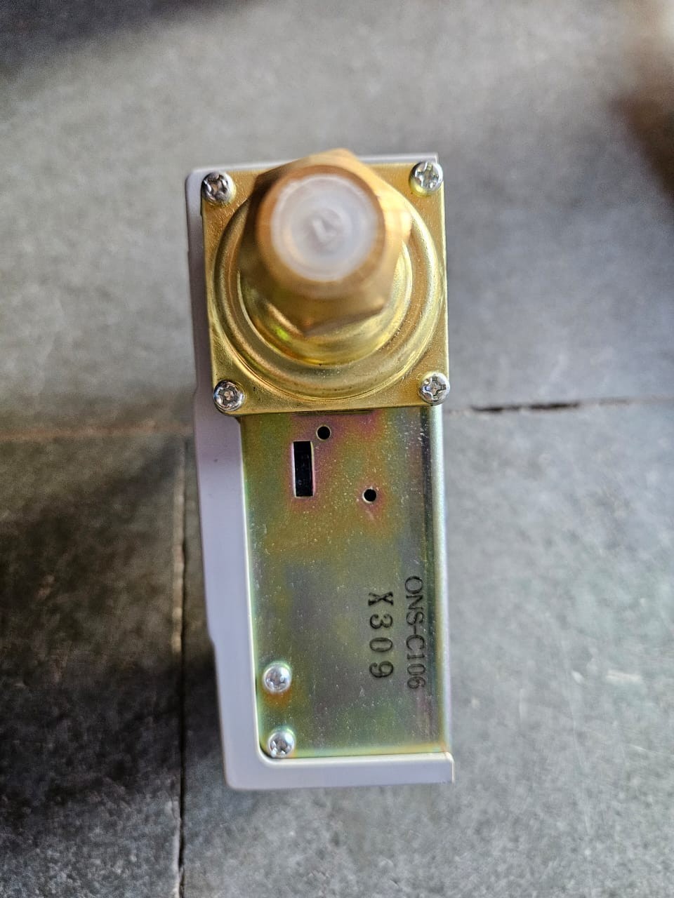 NEW SAGINOMIYA ONS-C106 PRESSURE SWITCH FREE FAST SHIPPING