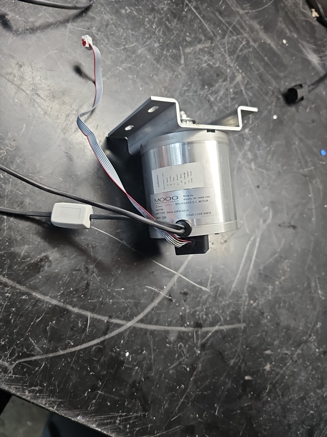 MOOG BN34-35EN-02LH Brushless DC Motor Silencer Series BN34