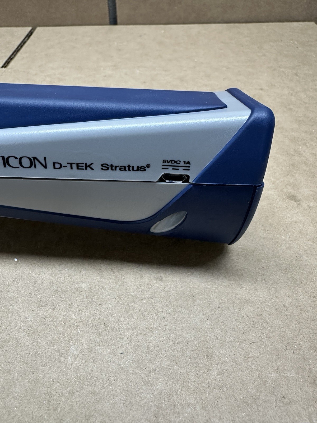 Inficon 724-202-G1 D-TEK Stratus Refrigerant Leak Detector Portable Monitor