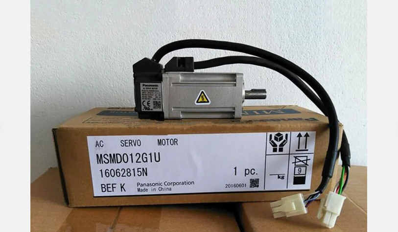 New In Box Panasonic MSMD012G1U AC Servo Motor