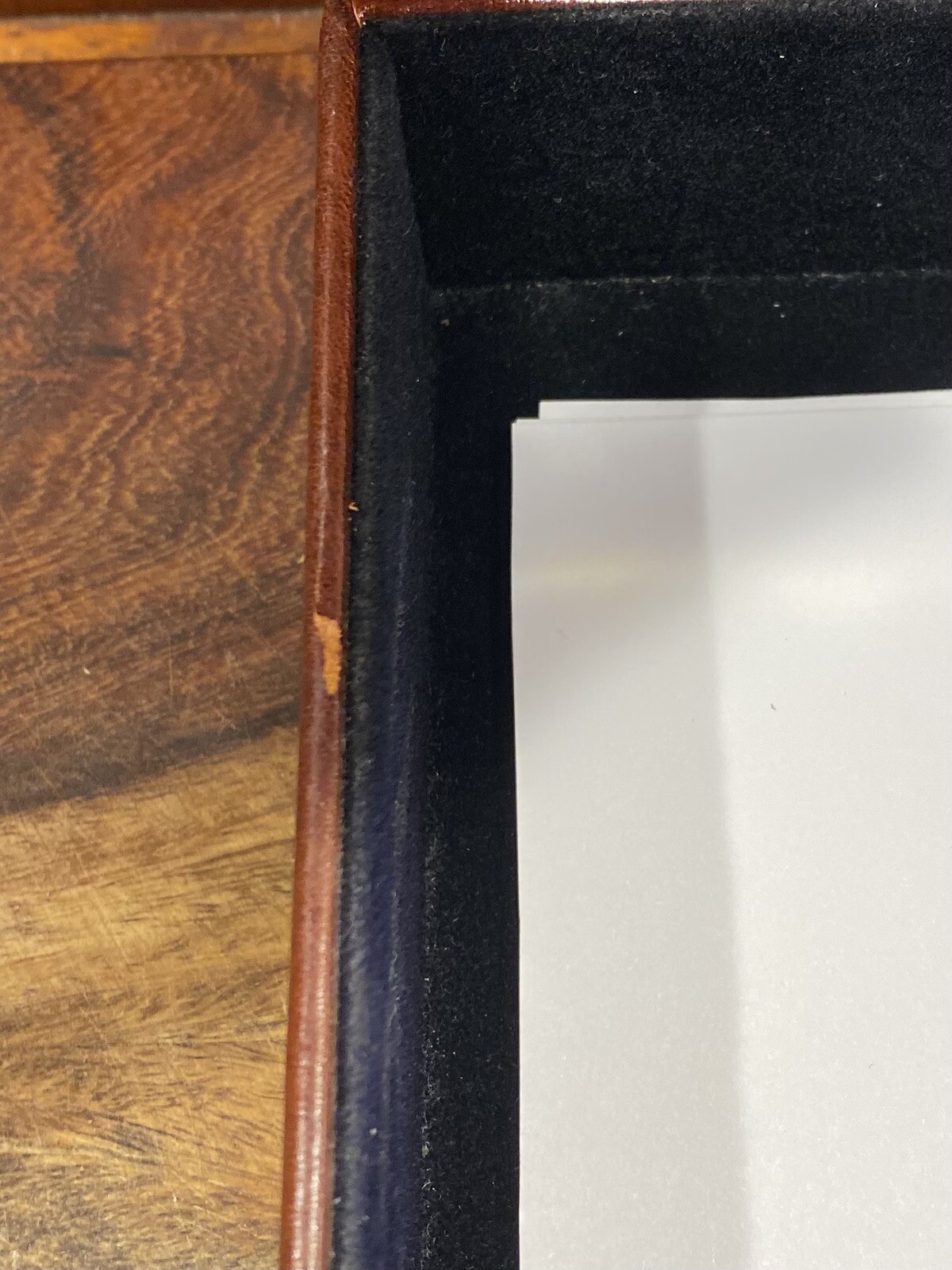 Vintage Gary’s Leather Old Leather Flip Top Memo Box Card Holder Desk Accessory