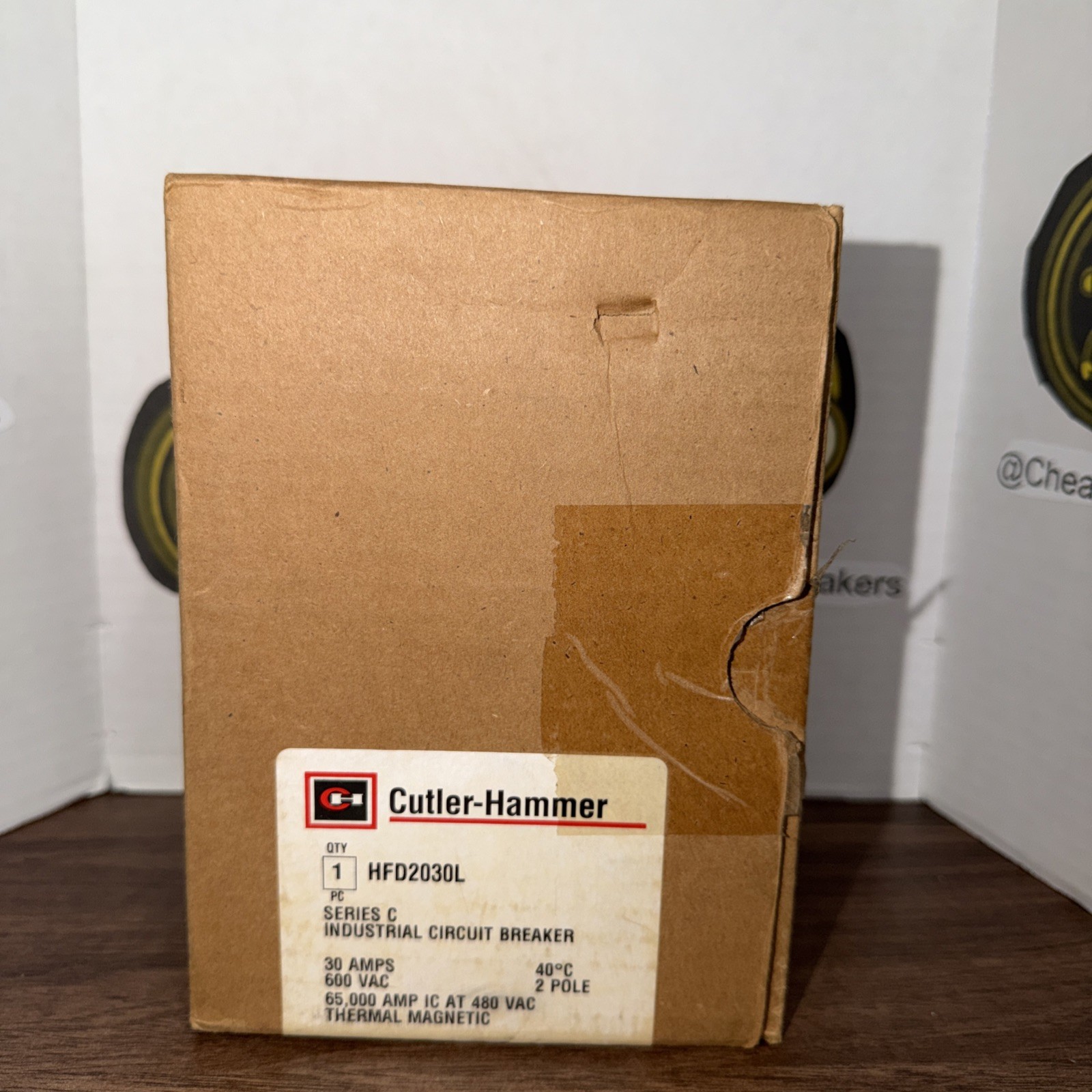 NEW IN BOX Eaton Circuit Breaker HFD 65k 2 Pole 30 Amp HFD2030L 6639C97G87