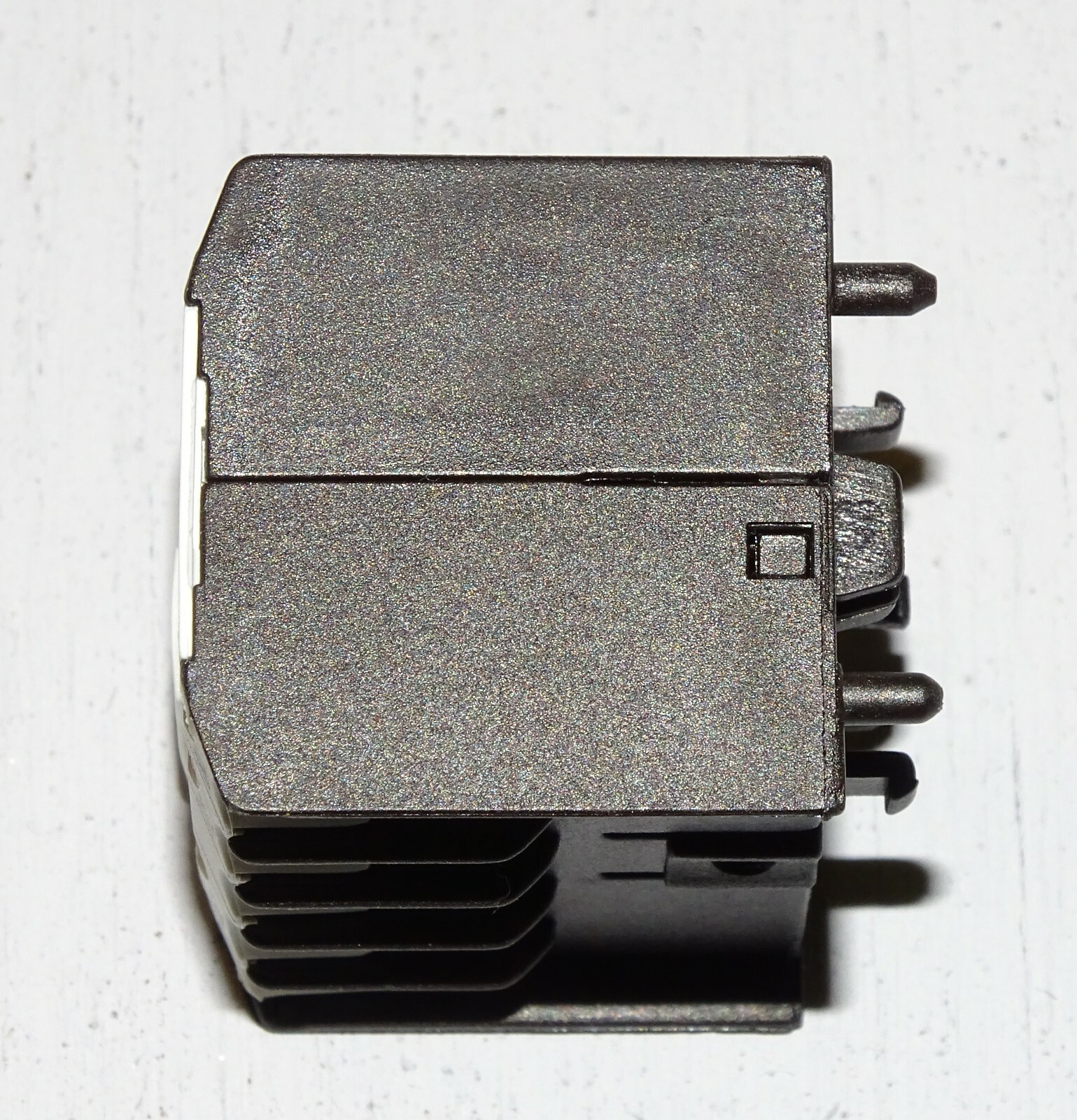 Brand new Klockner Moeller 22DILE contact block – 22 DIL E – Auxiliary Contact