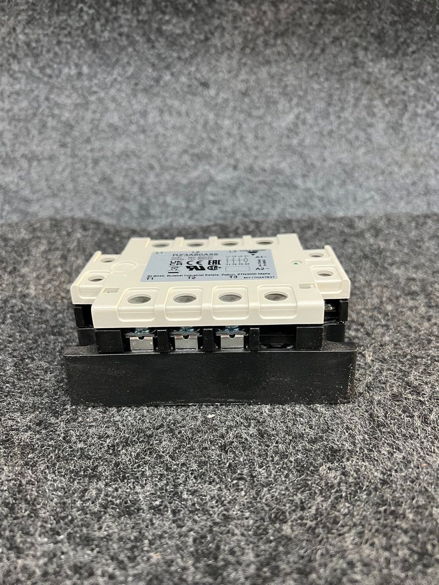 CARLO GAVAZZI RZ3A60A55 Solid State Relay 55A 600VAC