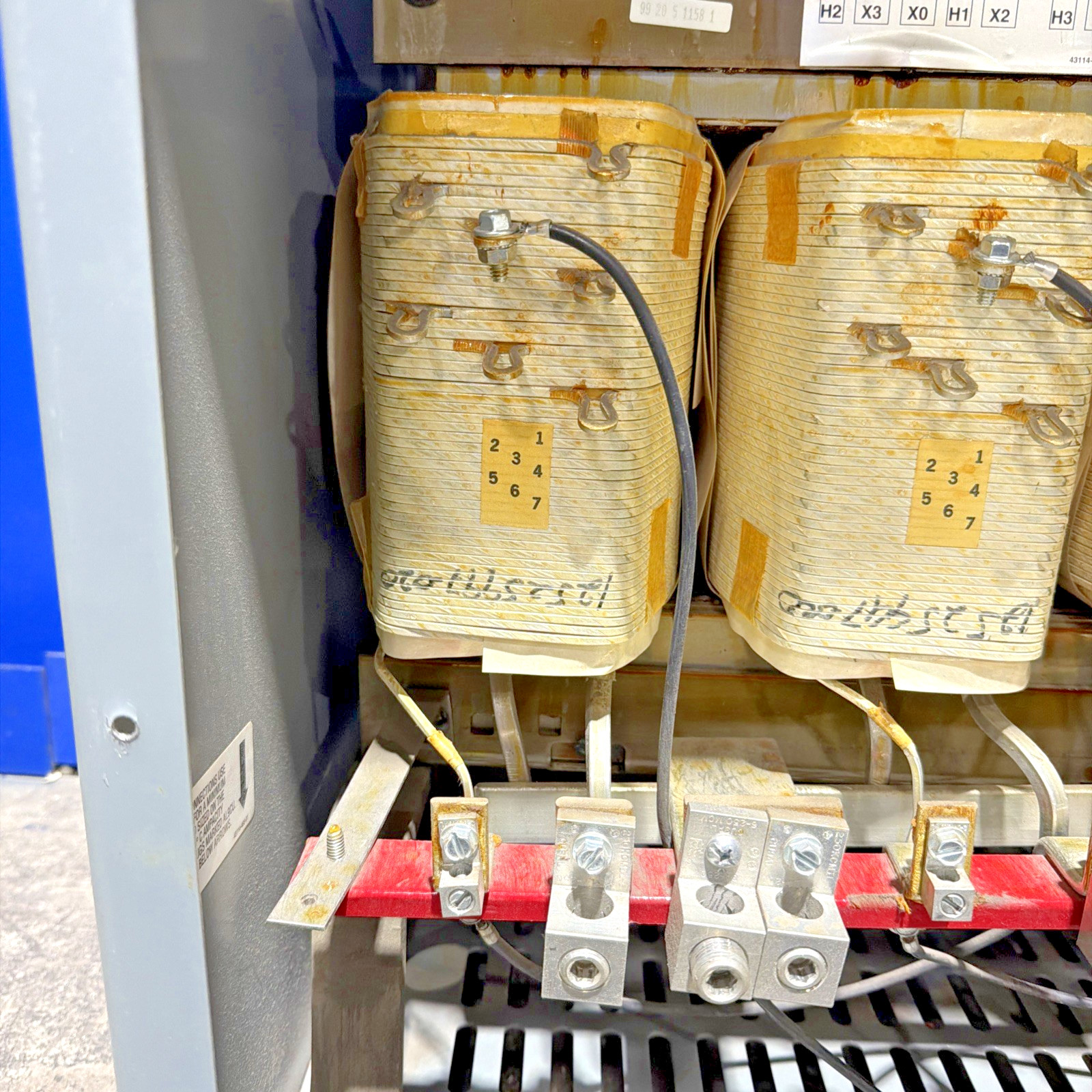 Square D 30kVA 480V Transformer 3PH 60HZ 208Y/120V 30T3HF1SNL 🟦