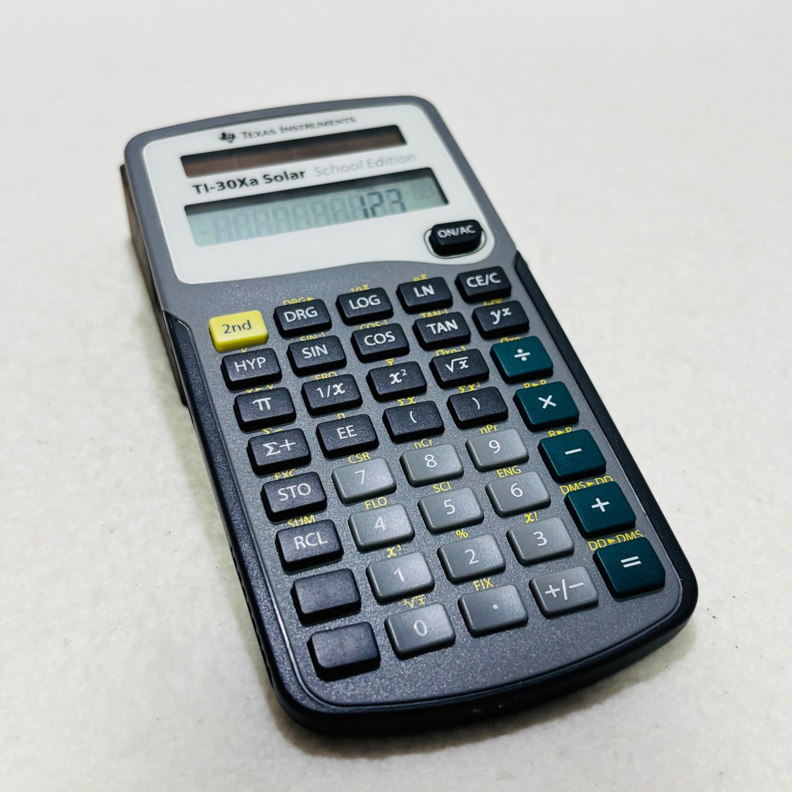 Texas Instruments TI-30Xa Solar School Edition Scientific Calculator Black Case