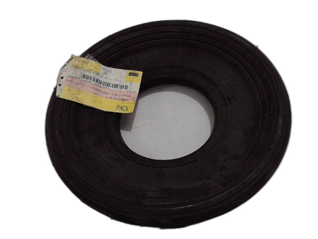 John Deere M92063 TIRE4.00-6NHS