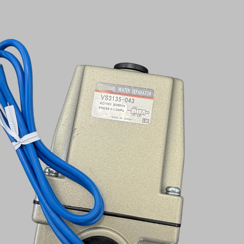 Brand New For SMC Solenoid Valve AC110V 50/60Hz VS3135-043 US Stock 1Pcs