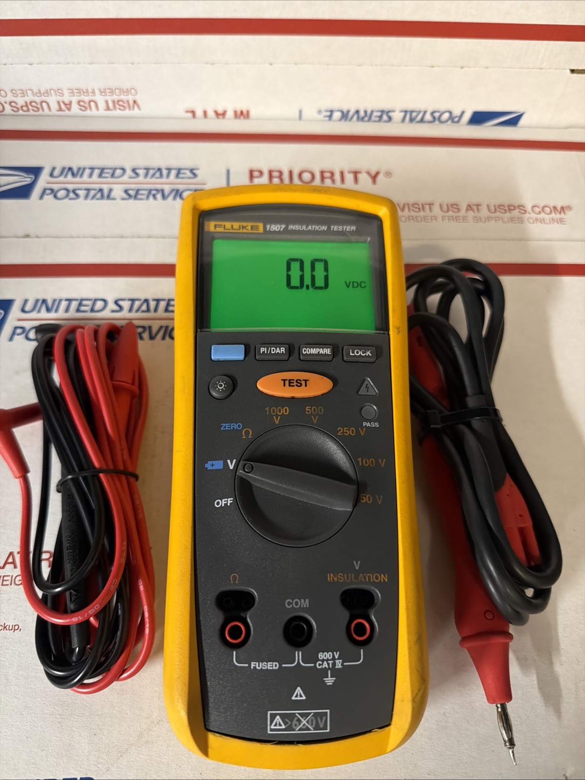 Fluke 1507 Insulation Resistance Tester Multimeter W/ Fluke Leads