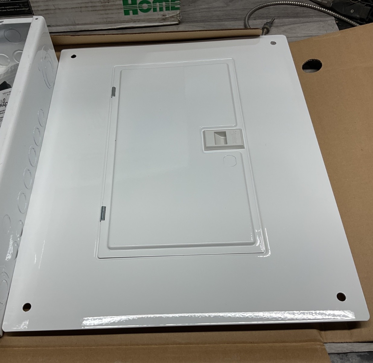 SCHNEIDER INDOOR ELECTRIC BOX 125A 8 SPACES 16 CIRCUITS 120/240V #300H105PR8