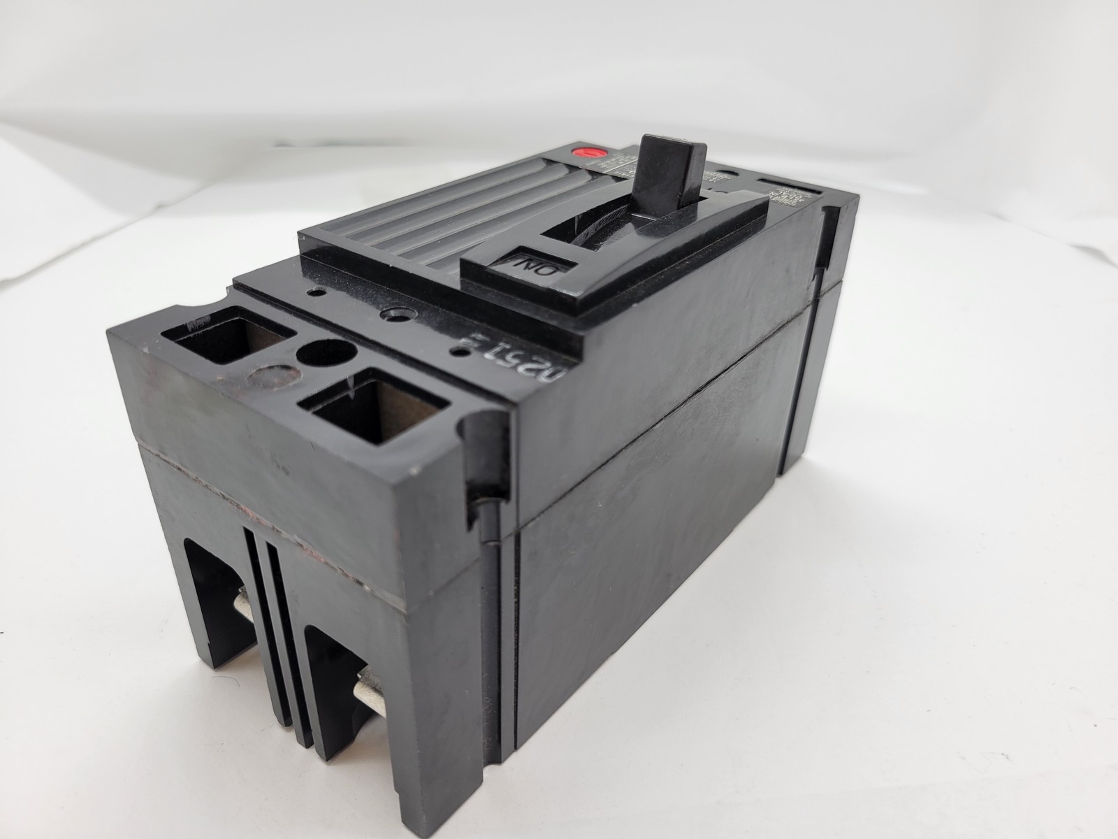 General Electric TED124030 Bolt-On Circuit Breaker 30A 2P 480V 14KA TED Black