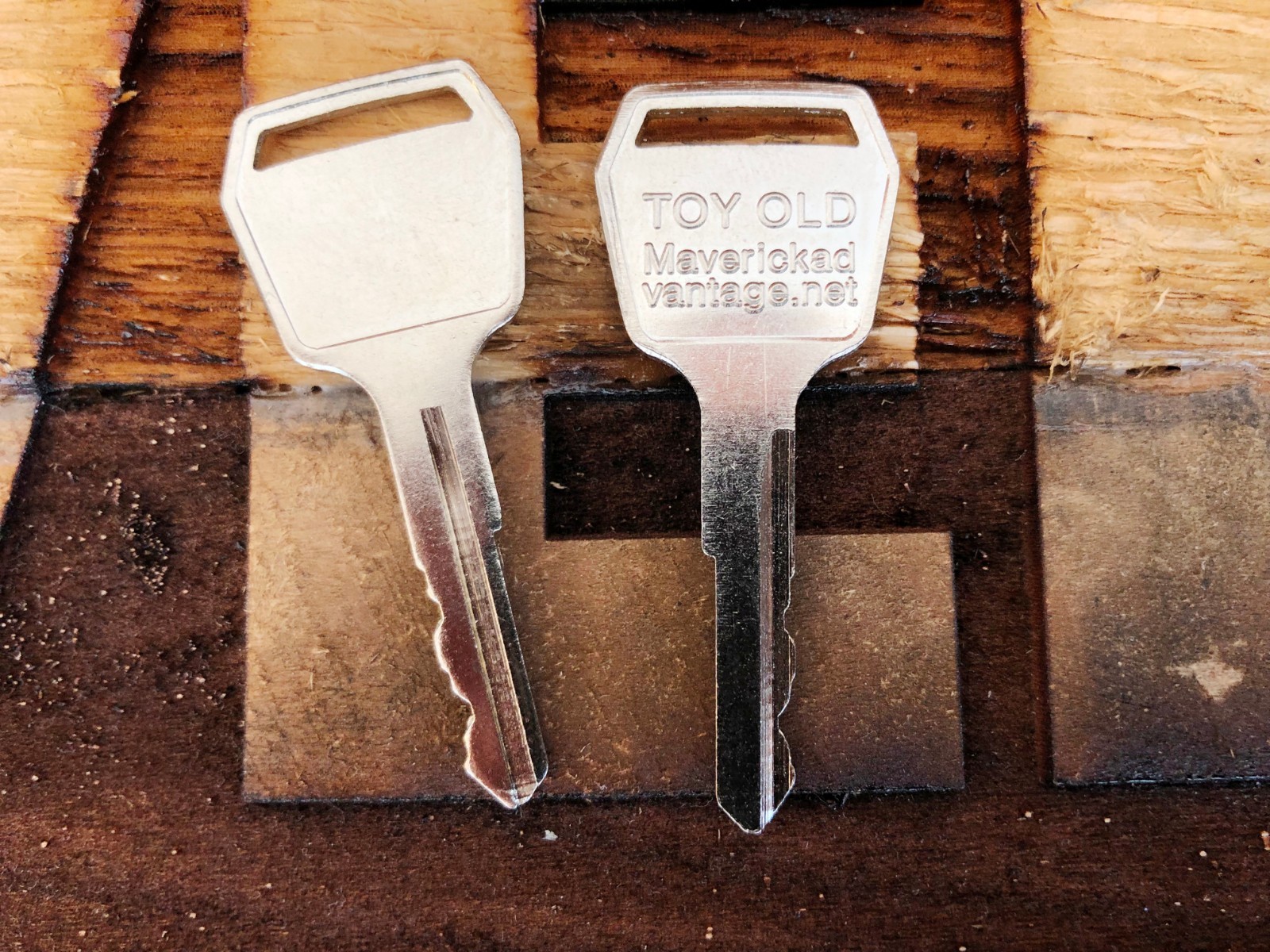 3 FORKLIFT KEYS fits Toyota OLD 57421-22060-71 511416 TOYO416 TOYOLD ELI80-01