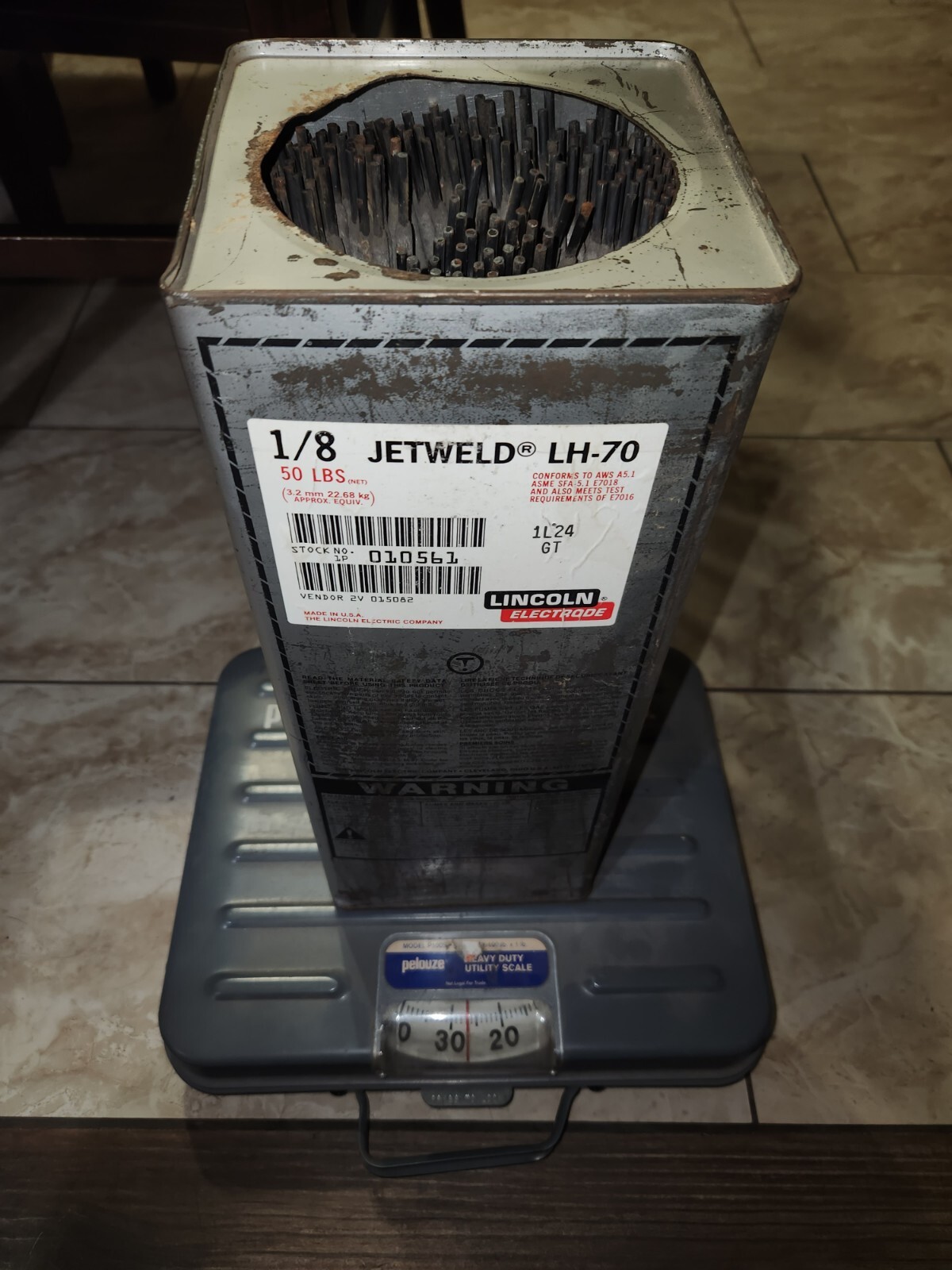 NEW 26.5LBS CAN OF LINCOLN ELECTRIC JETWELD LH-70 WELDING ELECTRODE 5/32″X14″ E1