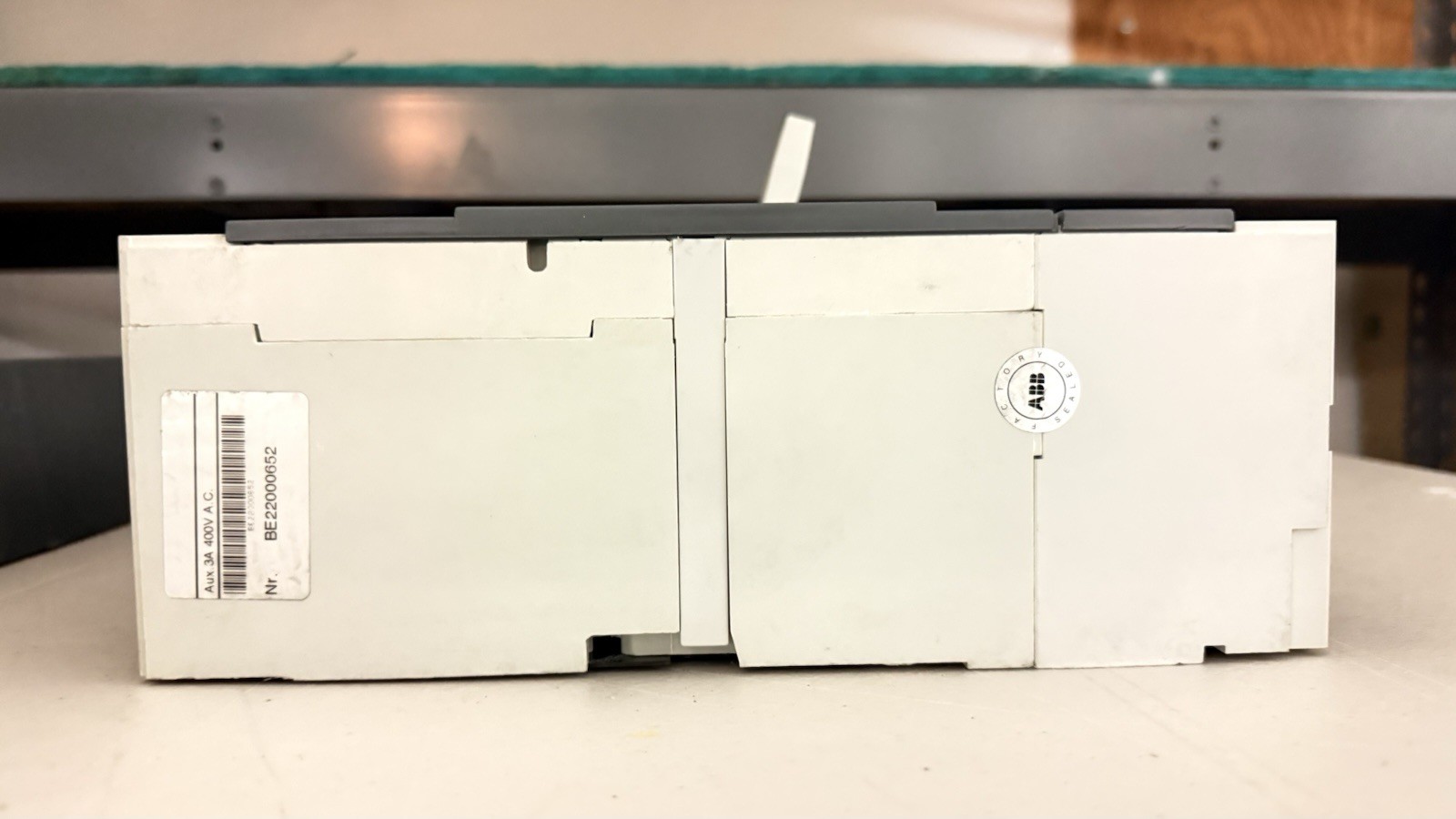 ABB SACE Isomax S6H-D Main Breaker 800A 4-Pole 400V AC Type D Trip Indicator