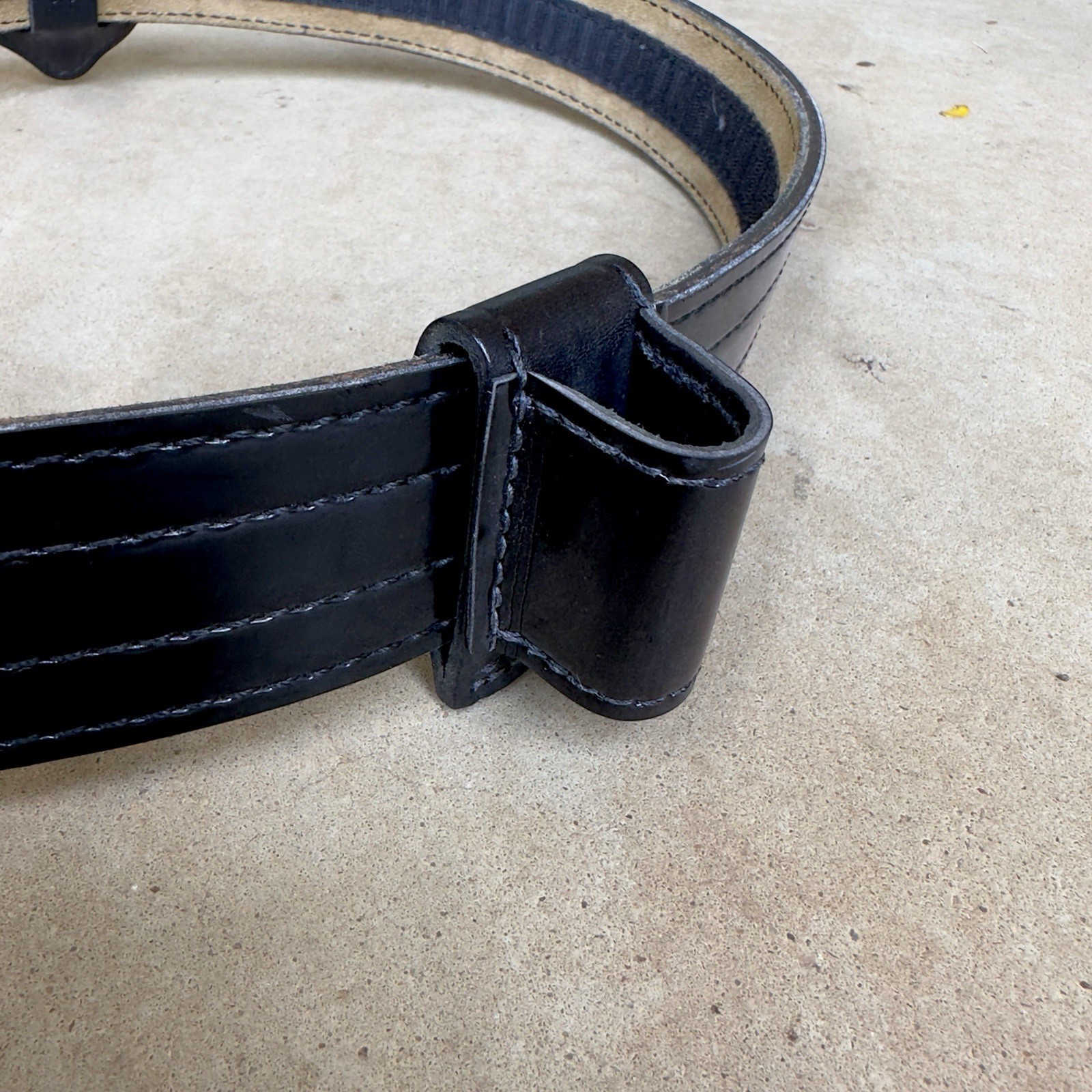 Safariland Duty Belt MDL 87V 44/110 4210 Black Solid Brass Buckle Handcuff Cases