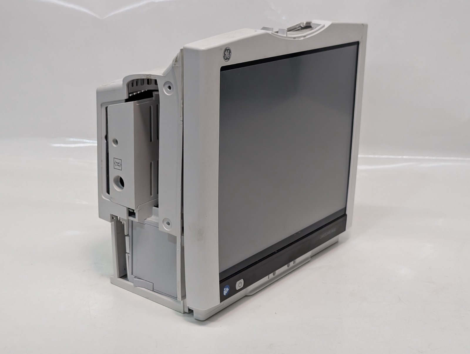GE Healthcare Finland Carescape Monitor B450, FOR PARTS ONLY, As-Is, B450-01