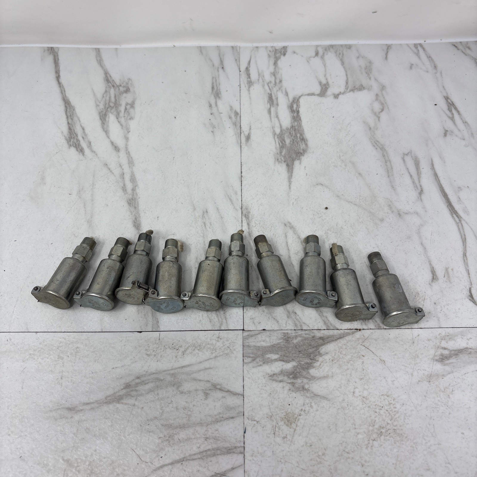 Lot of 10 Gits Bros Manufacturing Flip Top Press Fit Oiler Oil Cup