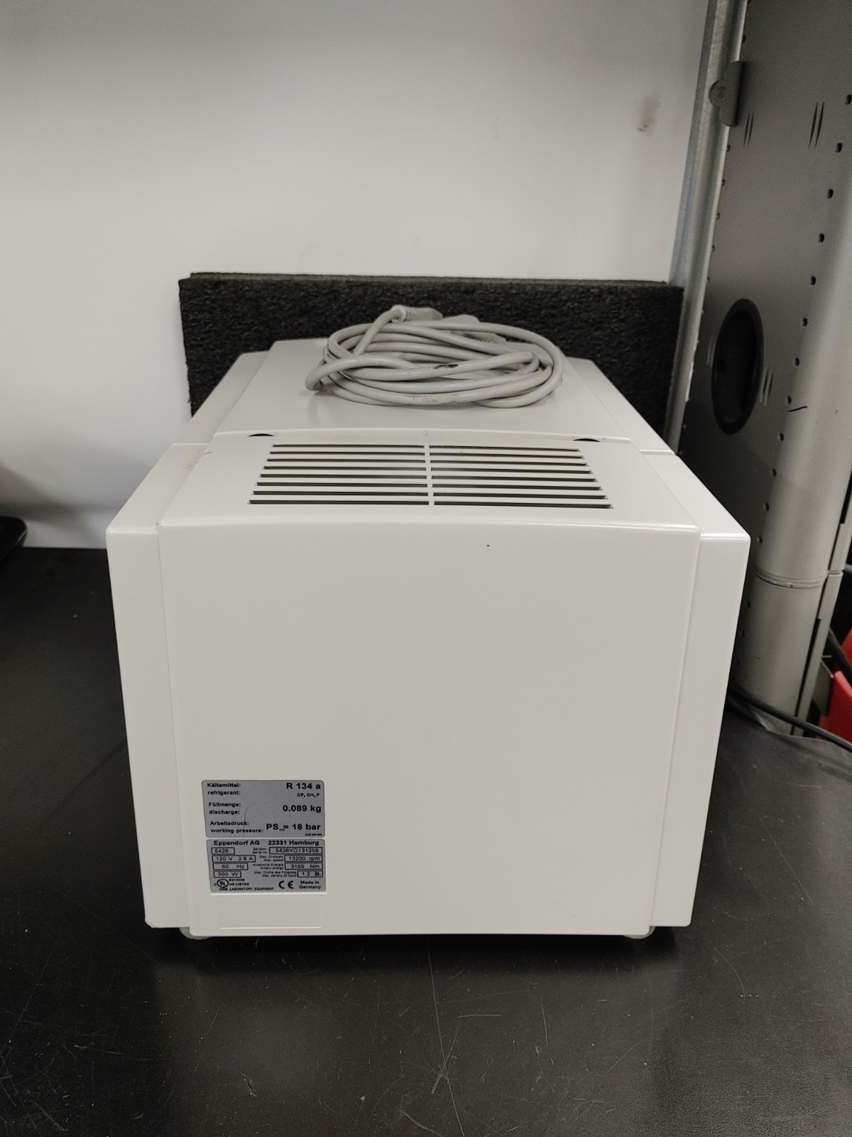EPPENDORF Centrifuge 5415 R Benchtop Refrigerated Microcentrifuge with Rotor