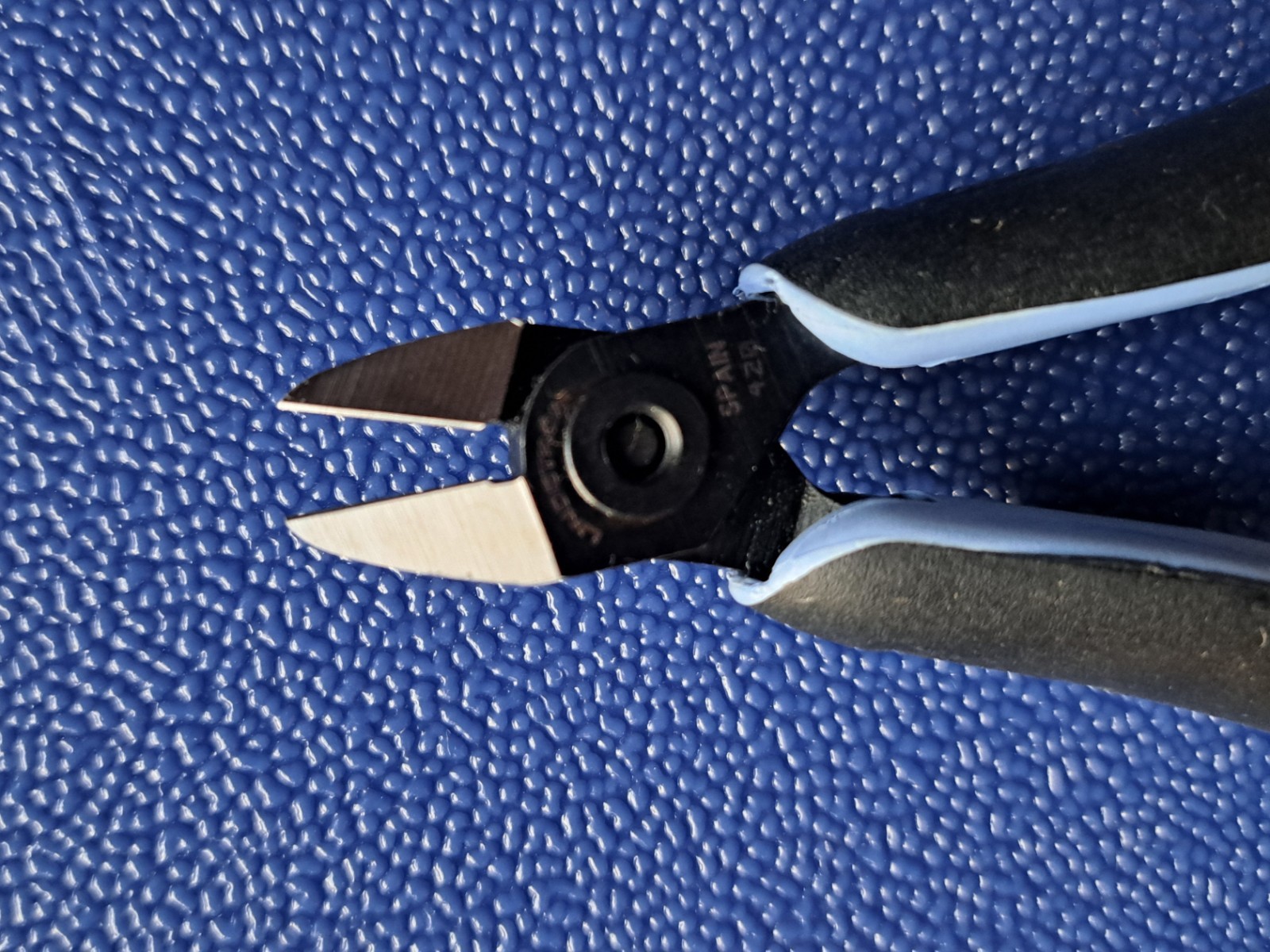 Precision Spain Aerospace Avionics Engineer Diagonal Flush Cutter Pliers Tool