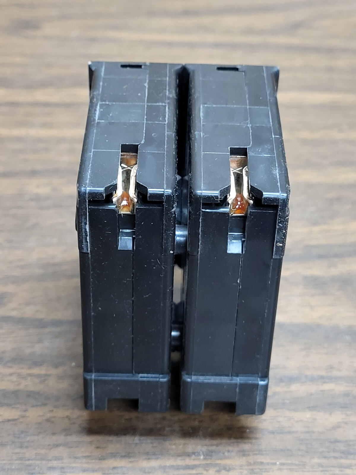 SQUARE D HOM240 2 POLE 40 AMP BREAKER NEW