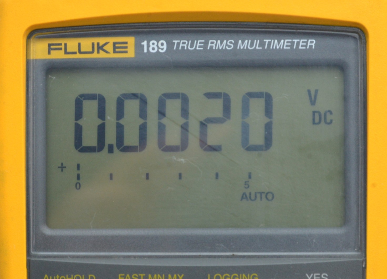 Fluke 189 True RMS Multimeter IP42 CAT IV 600V