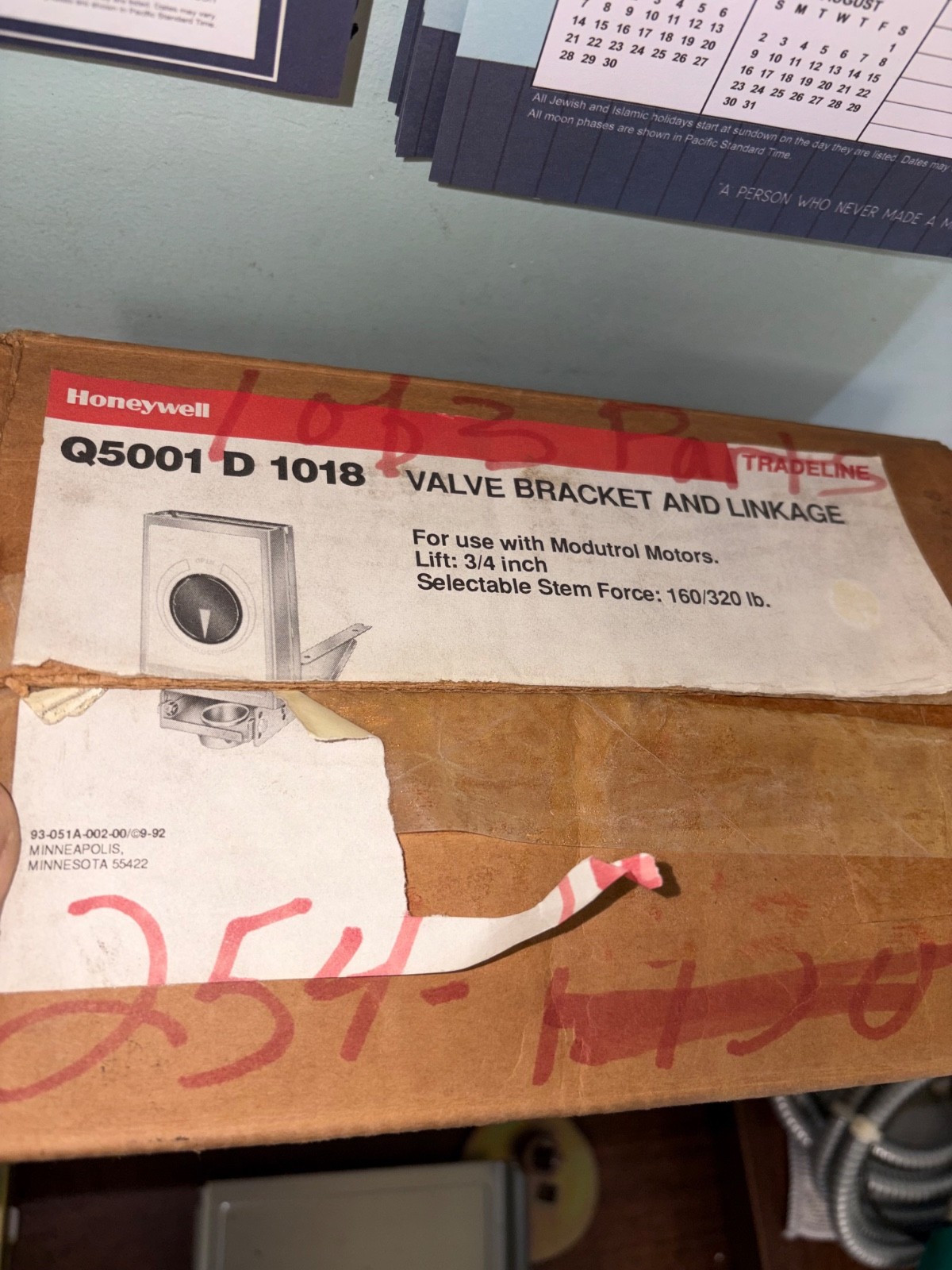 NOS HONEYWELL Q5001D1018 VALVE BRACKET & LINKAGE LIFT 3/4” S10