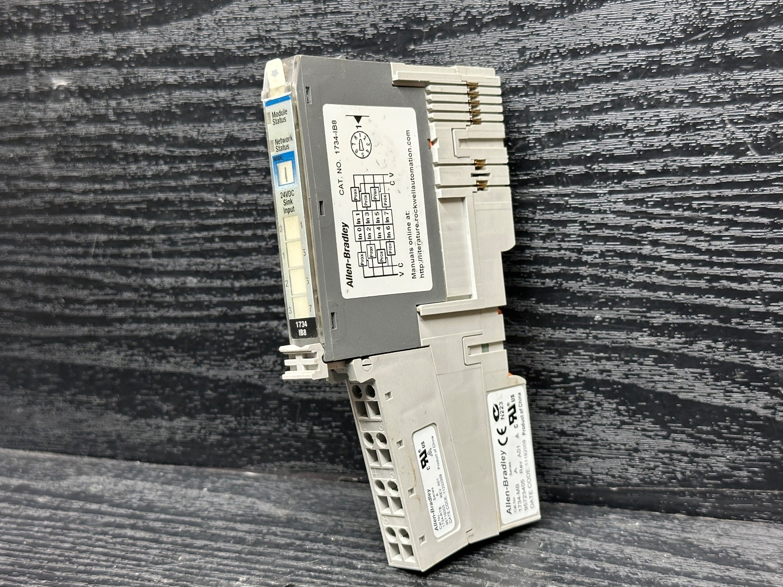 Allen Bradley 1734-IB8 1734-1B8 Ser C 1734-MB RTB Point I/O Input Module 24VDC
