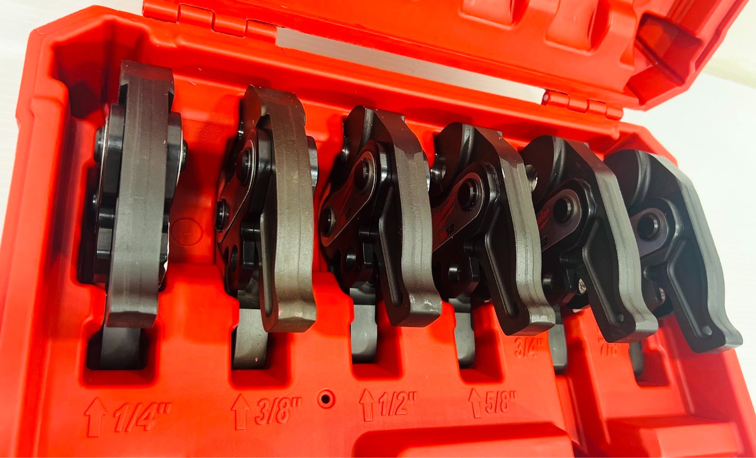 Milwaukee 1/4″ – 7/8″ Streamline ACR Press Jaw Kit 49-16-2461M
