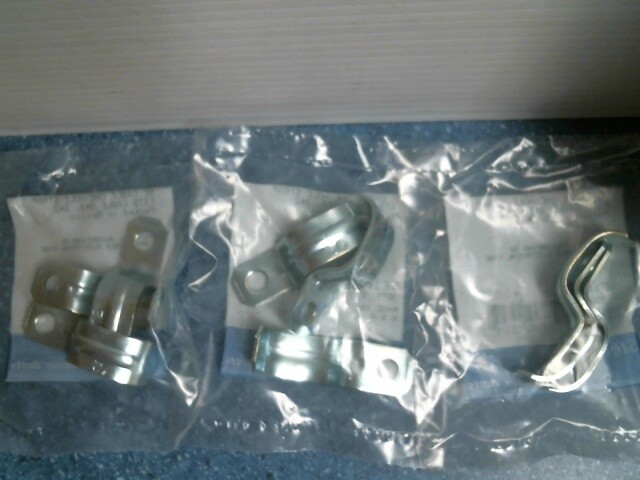 Thomas & Betts SE101-3, SE Cable One Hole Strap, Pack of 3, Lot of 3, FREE SHIP