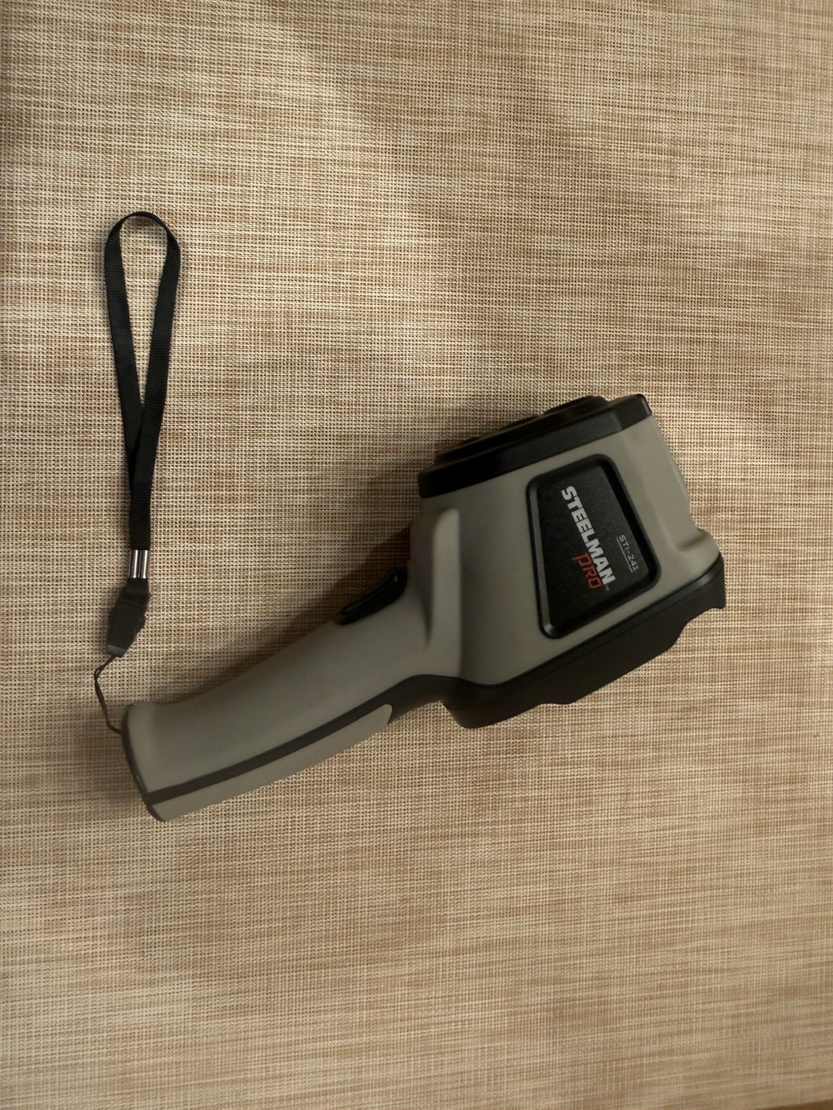 STEELMAN PRO STI-240 Thermal Imager Camera, 2.4″ Color LCD, 9Hz, With Case (NEW)