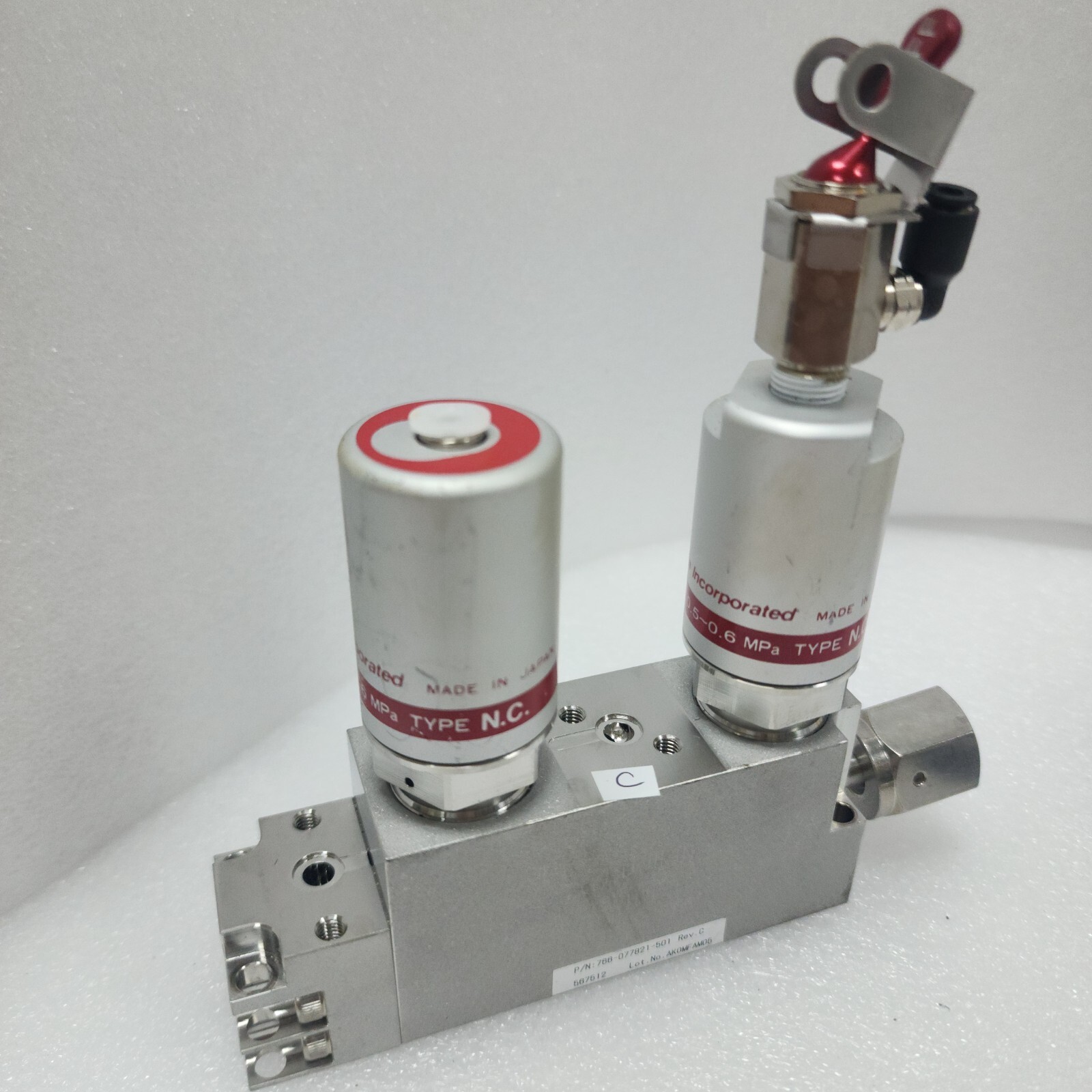 Lam 766-077821-501, C No. 567512, Fujikin 0.5~0.6 Mpa Type NO Assem,Jp+97140