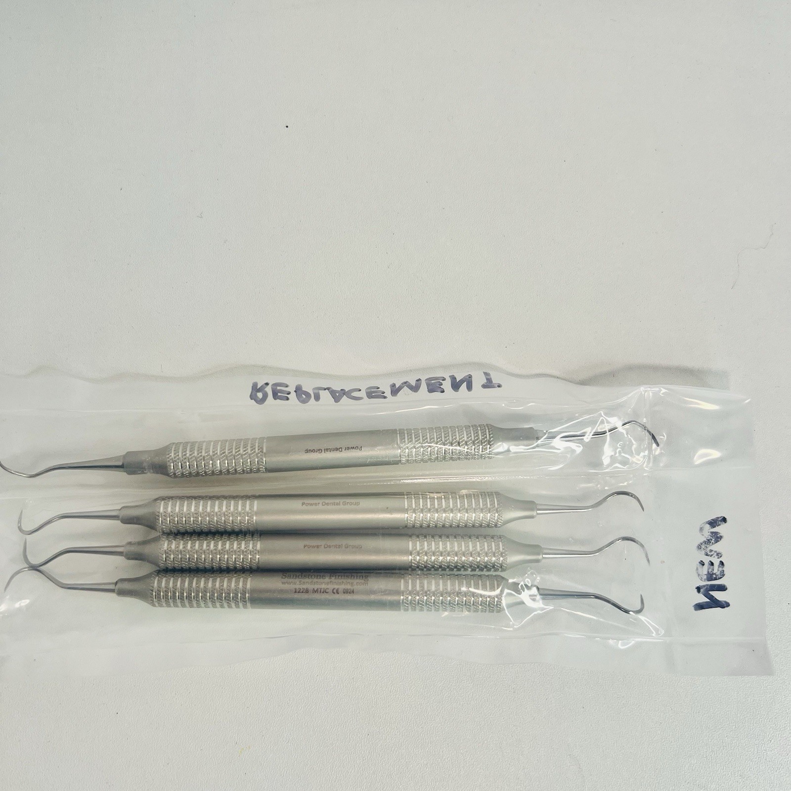 Sandstone Finishing – Dental Scaler 4 Pc Set Sickle Scalers + Gracey Curette 5/6