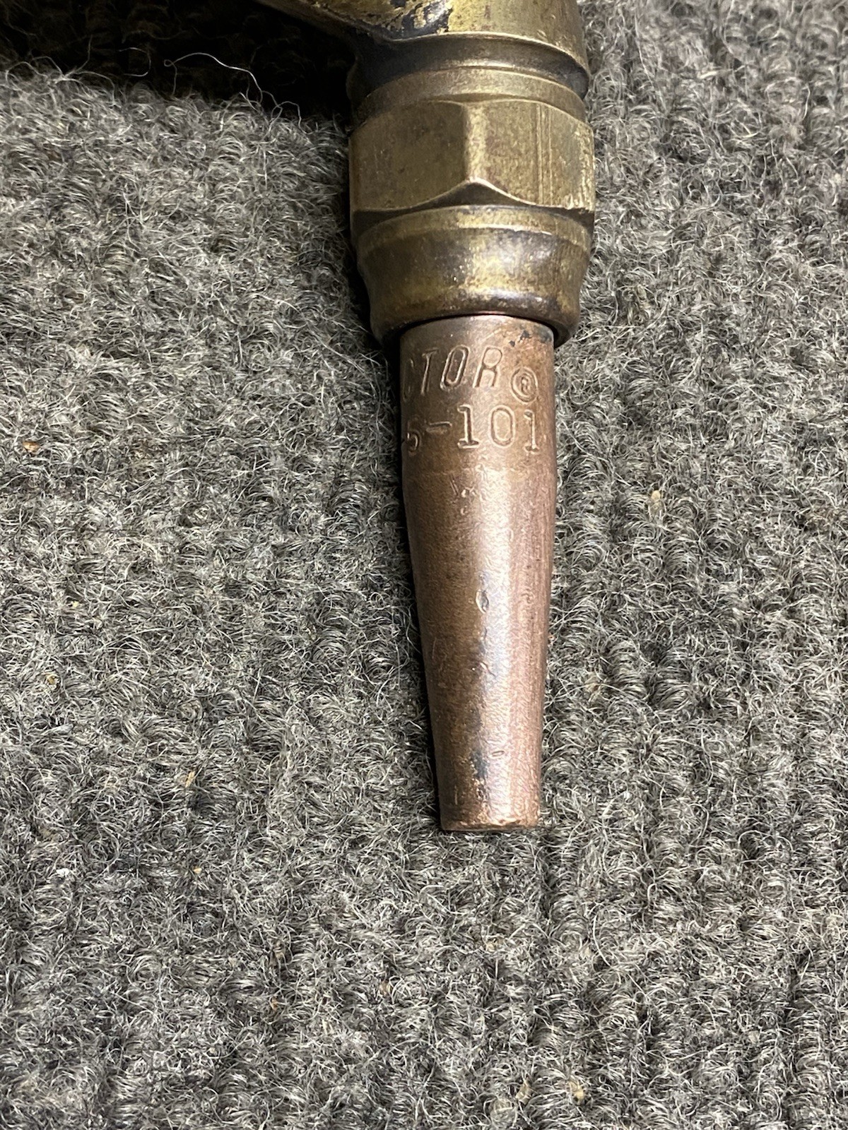 Victor Welding Cutting Torch CA1250 Attachment With 0-5-101 Cutting Tip USA