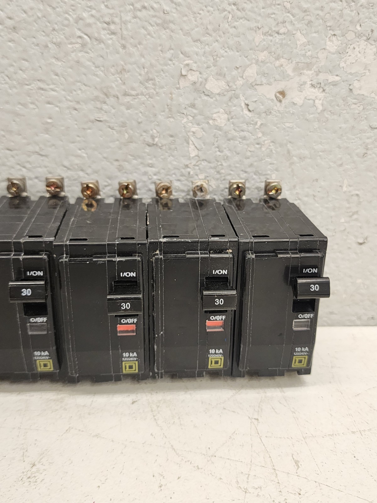 (7) Square D QO230 2-Pole 30 Amp 120/240V Plug-In Breaker Yellow D Trip Window