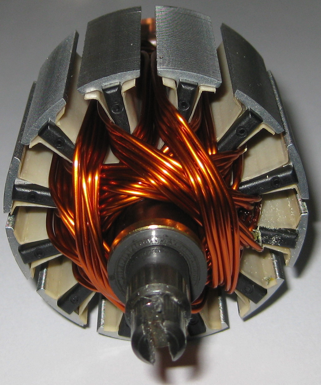 Buehler 12 VDC Large Hobby Electric Motor – 115 Watt – 6000 RPM – 3.04 N-m Stall