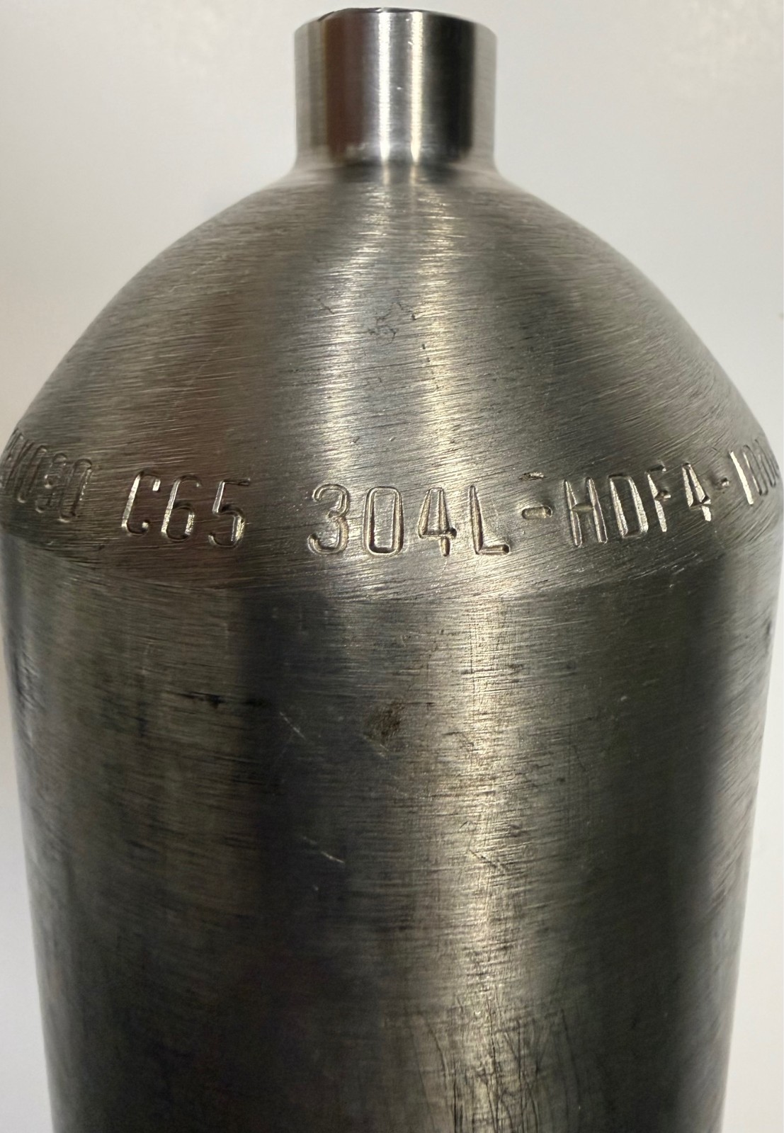 SWAGELOK-WHITEY304L-HDF4-1000CC-1 STAINLESS DOUBLE ENDED TPED-COMPLIANT CYLINDER