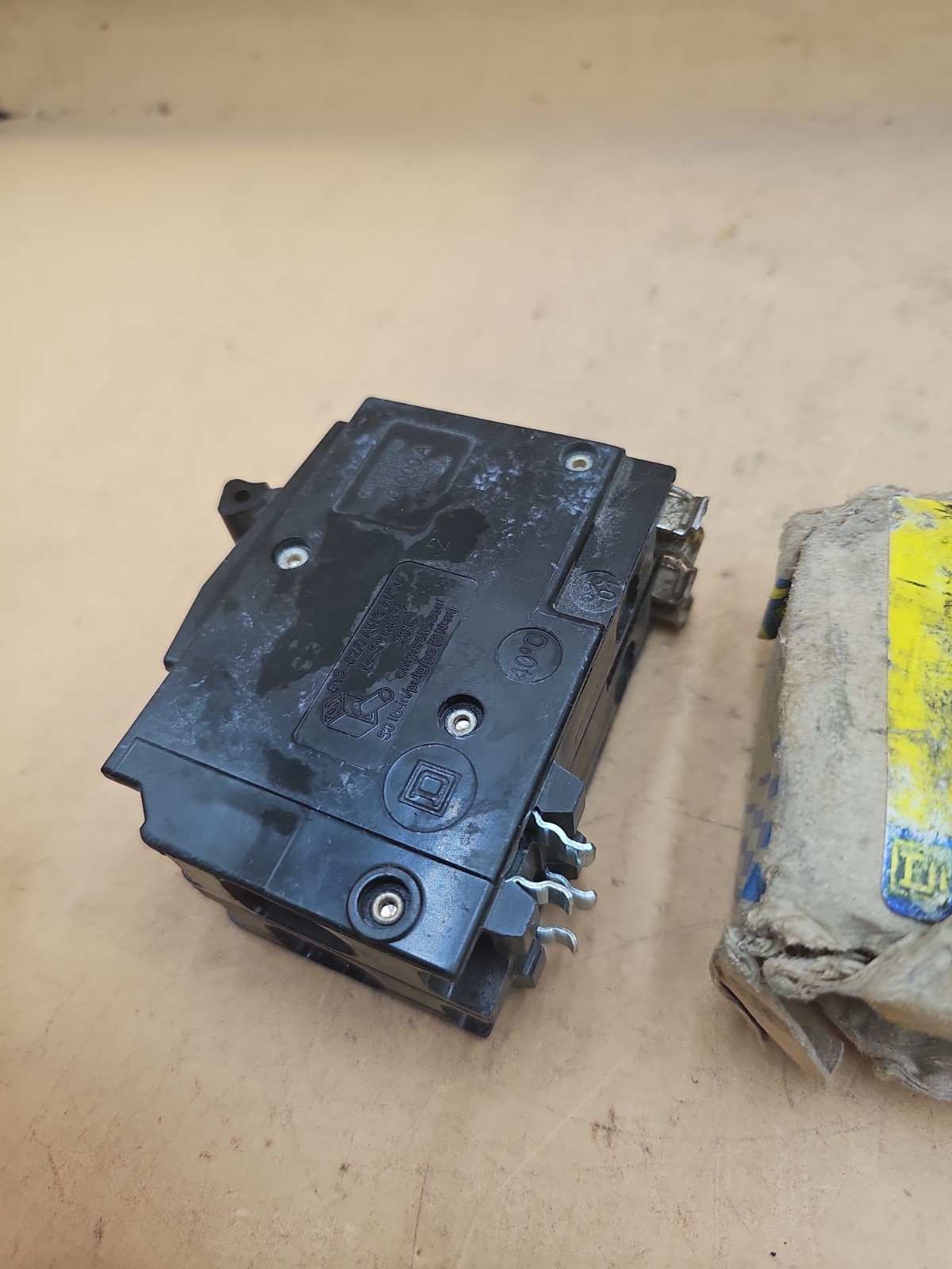 Square D QO290 2 Pole 90 Amp Type QO Plug-On Circuit Breaker