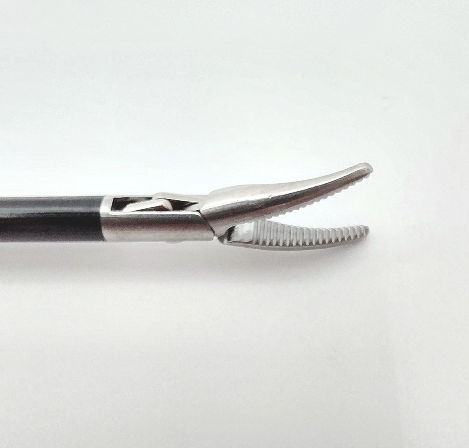 V Mueller LA8214-45 Maryland Dissector Laparoscopic Forceps Curved 5mm x 35cm