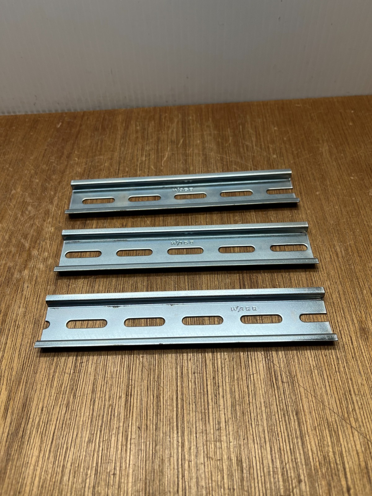 (Qty.4) Wago 6″ DIN Mounting Slotted Carrier Rail 35 X 7.5 MM Zinc Plated Steel