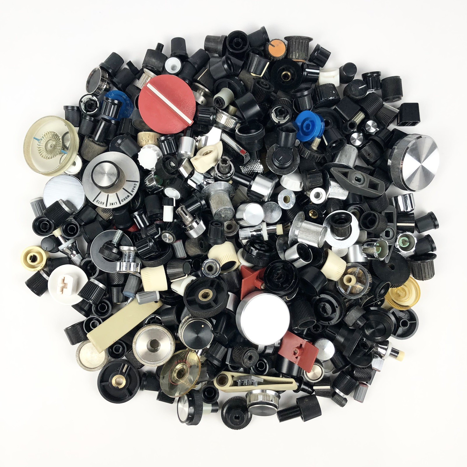 4lbs Lot of Electronics & Audio Knobs (Music Equipment, Hifi, Appliance)