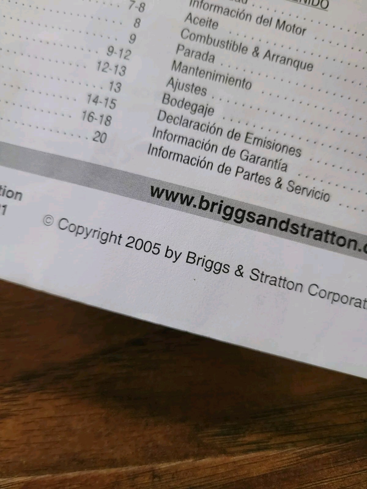 Briggs & Stratton Engine Operating Manual Model Series 90000, 100000 Date 2005