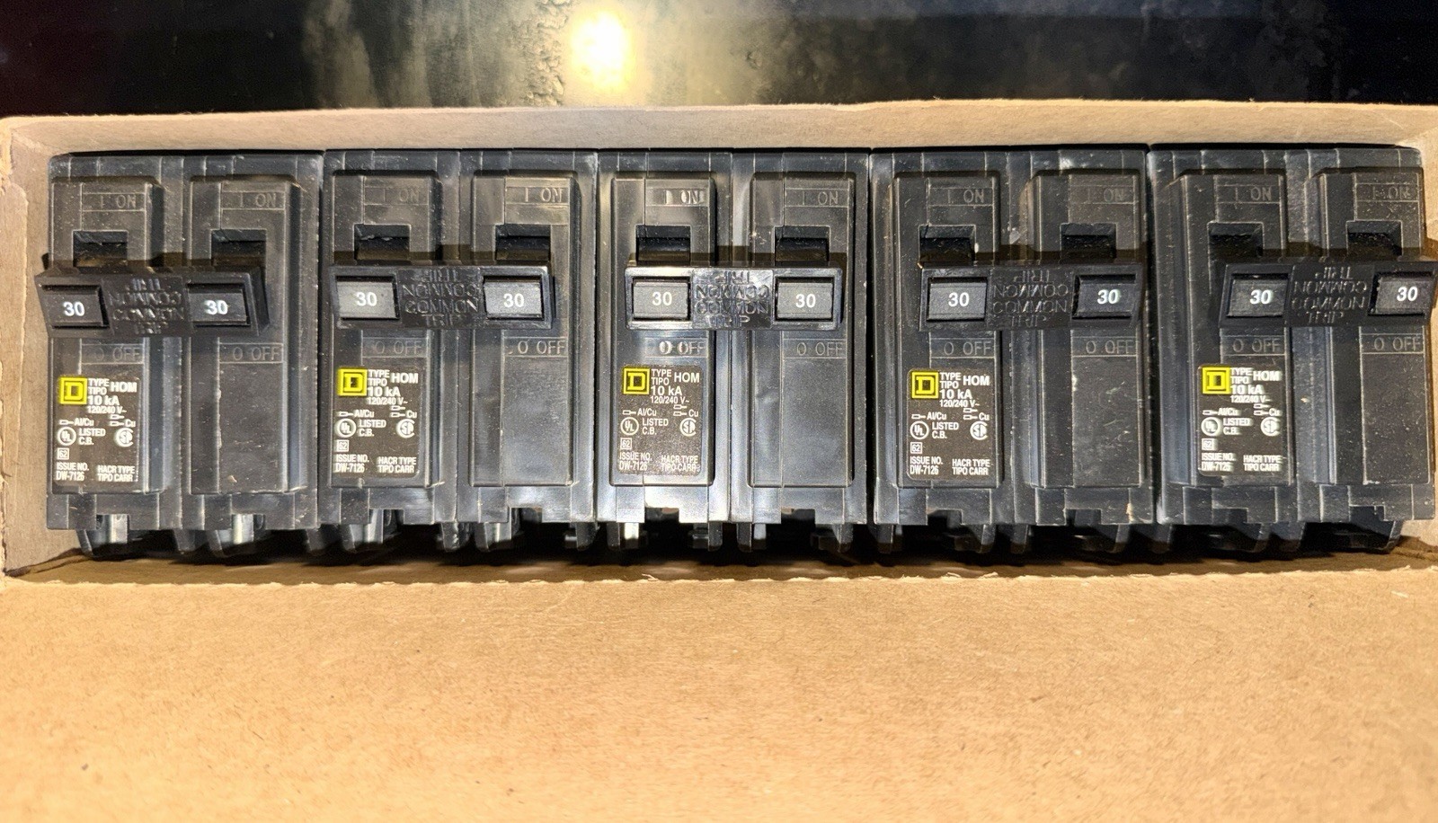 NEW Square D HOM230 (5 PACK) 30 Amp 2P Circuit Breakers 120/240V Lot Of 5 NIB