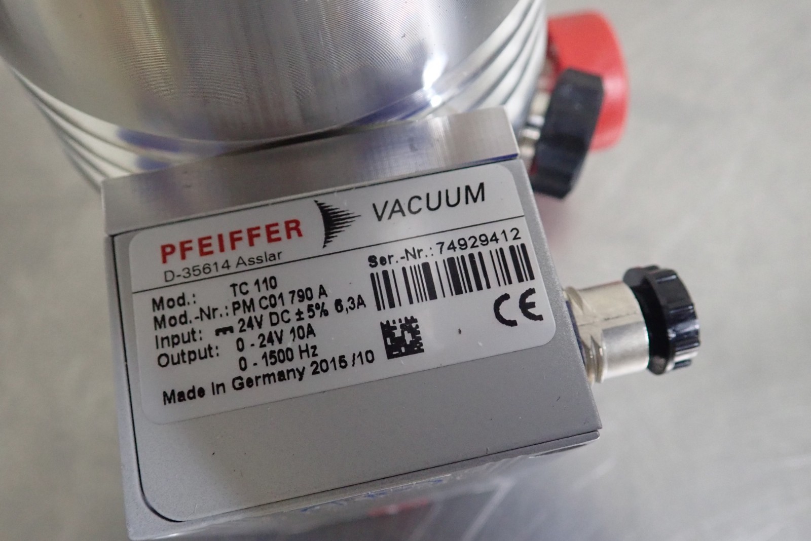 Pfeiffer HiPace 80 / Agilent G3170-80161 Turbo Vacuum Pump w/ Controller TC 110