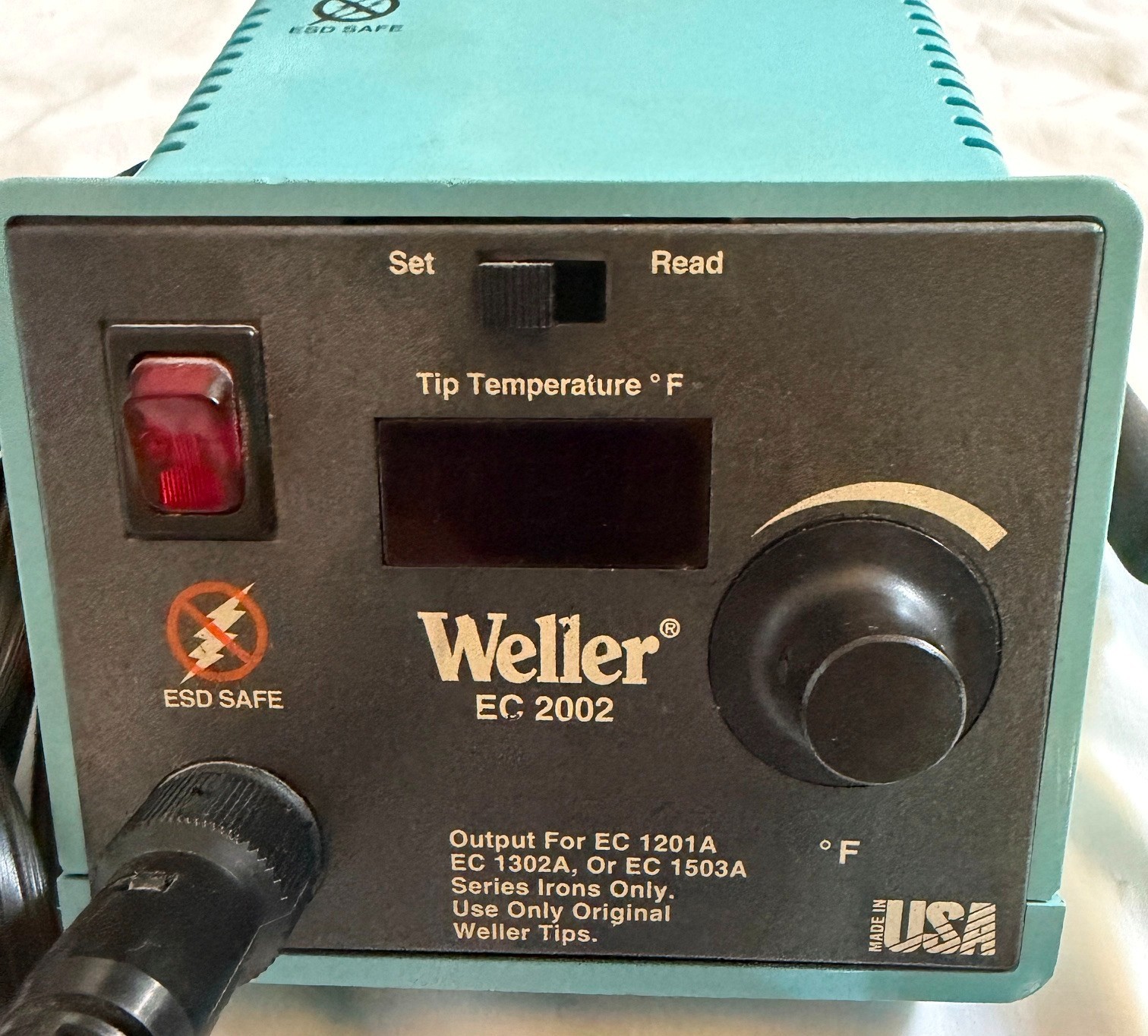 Weller EC2002 Soldering Station with EC1302A Soldering Iron AS-IS read descrip