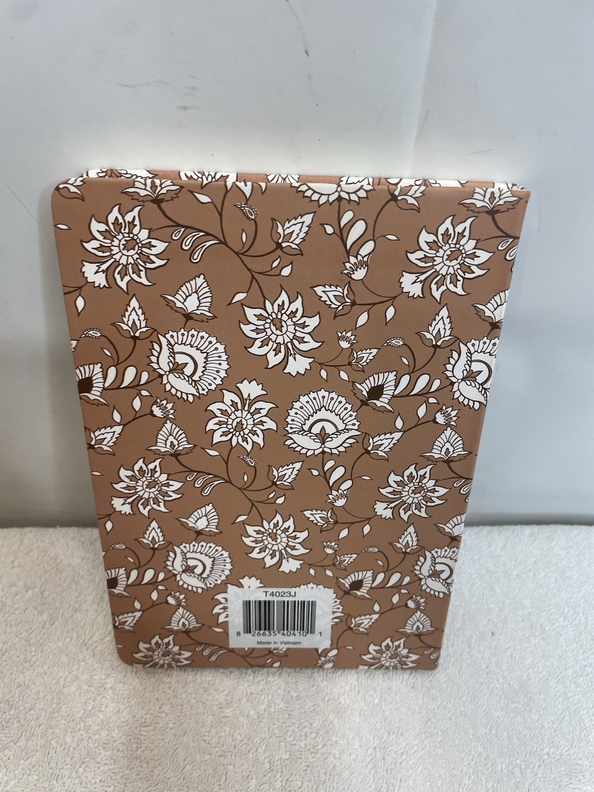 Two Sea Brown & White Floral 100 Lined Pages 0.50 × 6.00 x 8.66 Notebook Journal