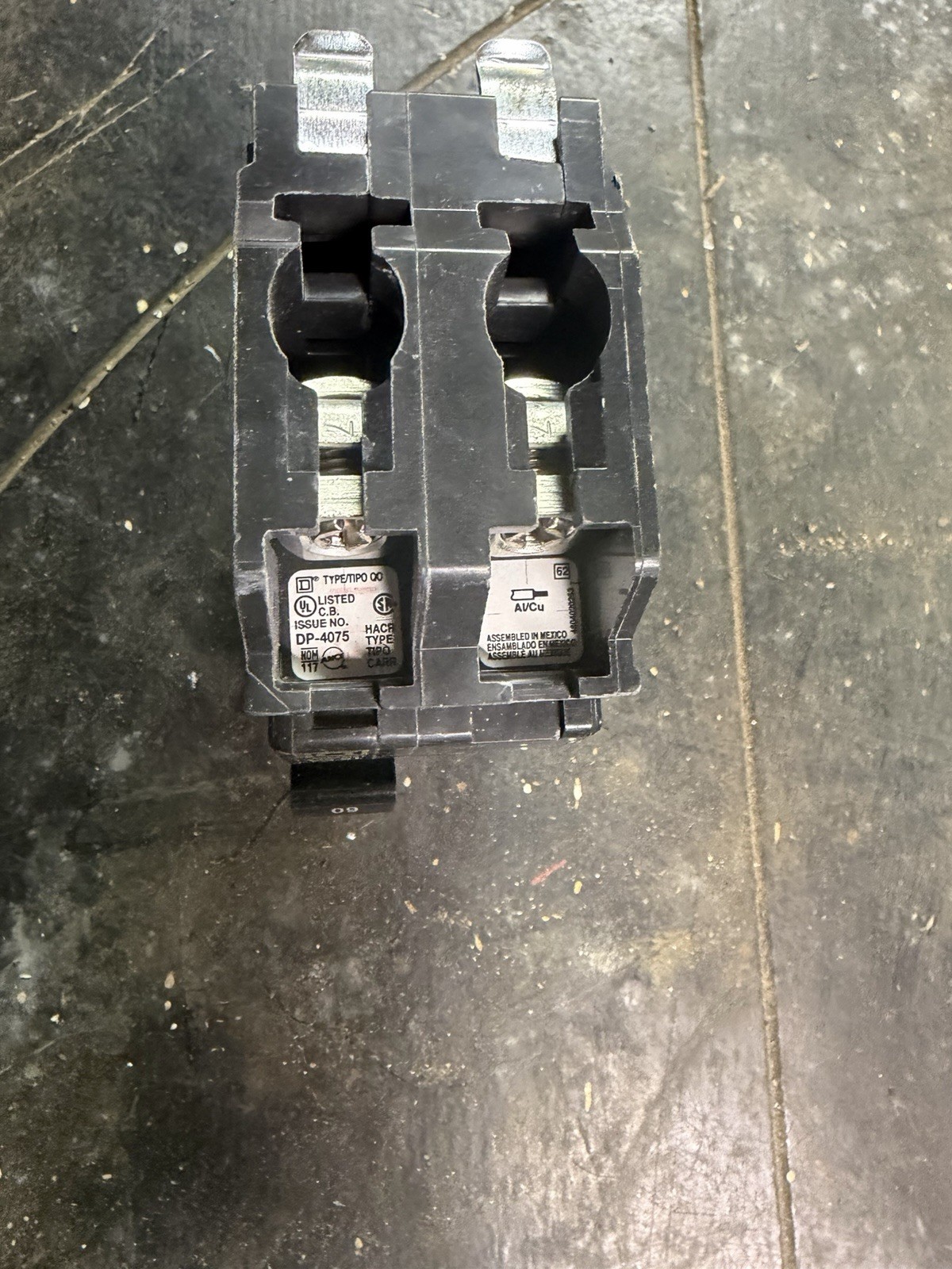 Square D QO 60A 2-Pole Circuit Breakers Lot of 20 Thermal Overload Plug-In Mount