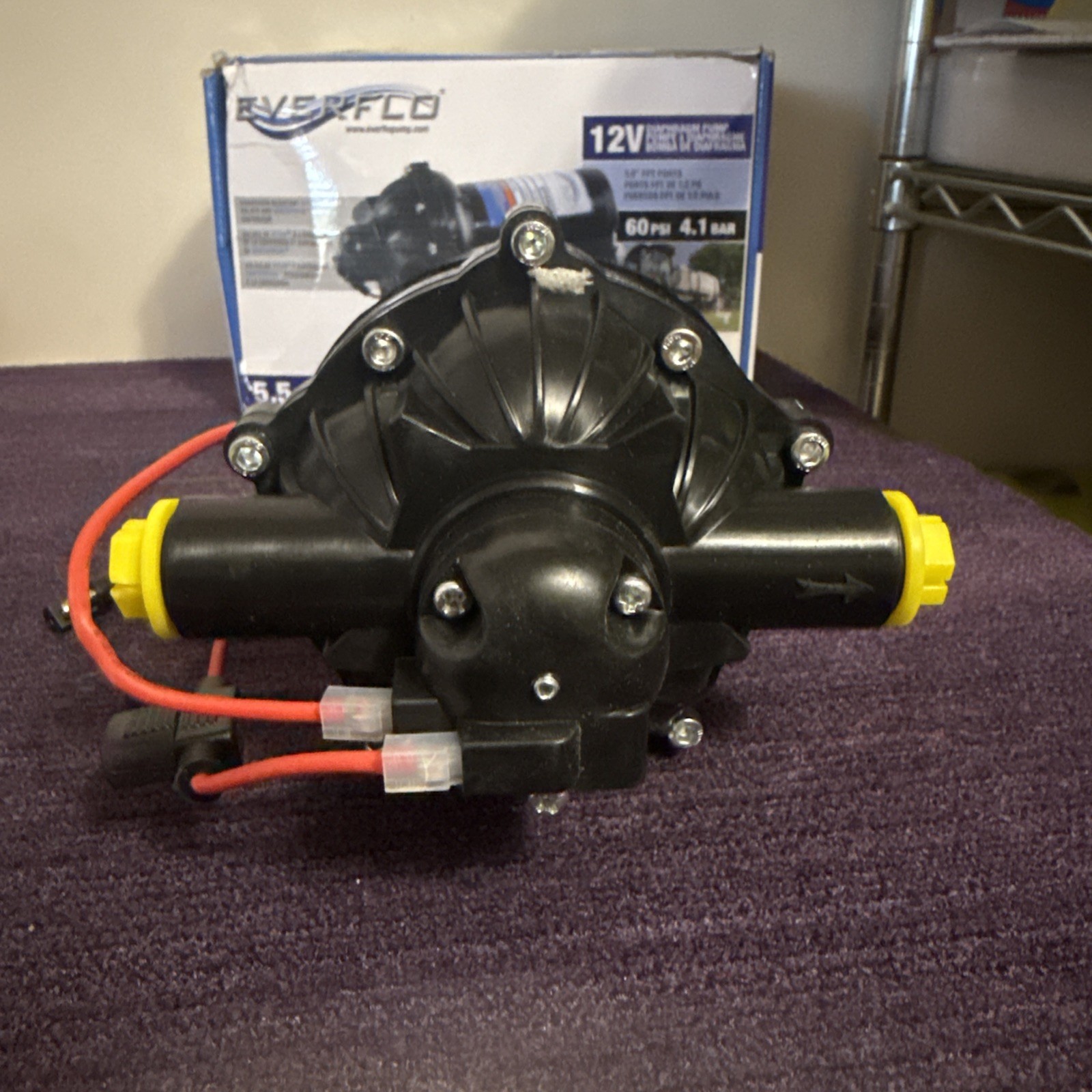 Everflo EF5500 12V Diaphragm Sprayer Pump -1/2 FNPT Connection, 5.5 GPM