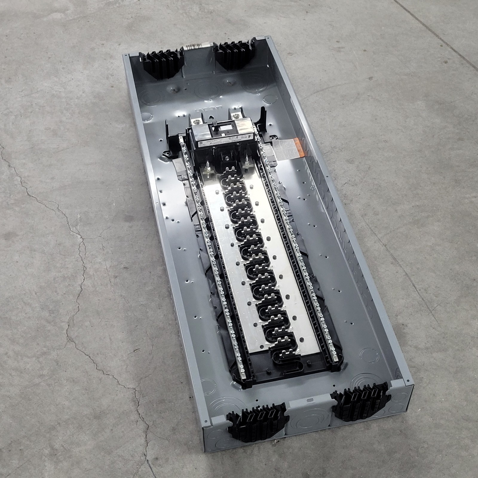 Square D HOM4080M200PQCVP Homeline Load Center,Type 1,200A, 1 Phase, w/QOM2200VH